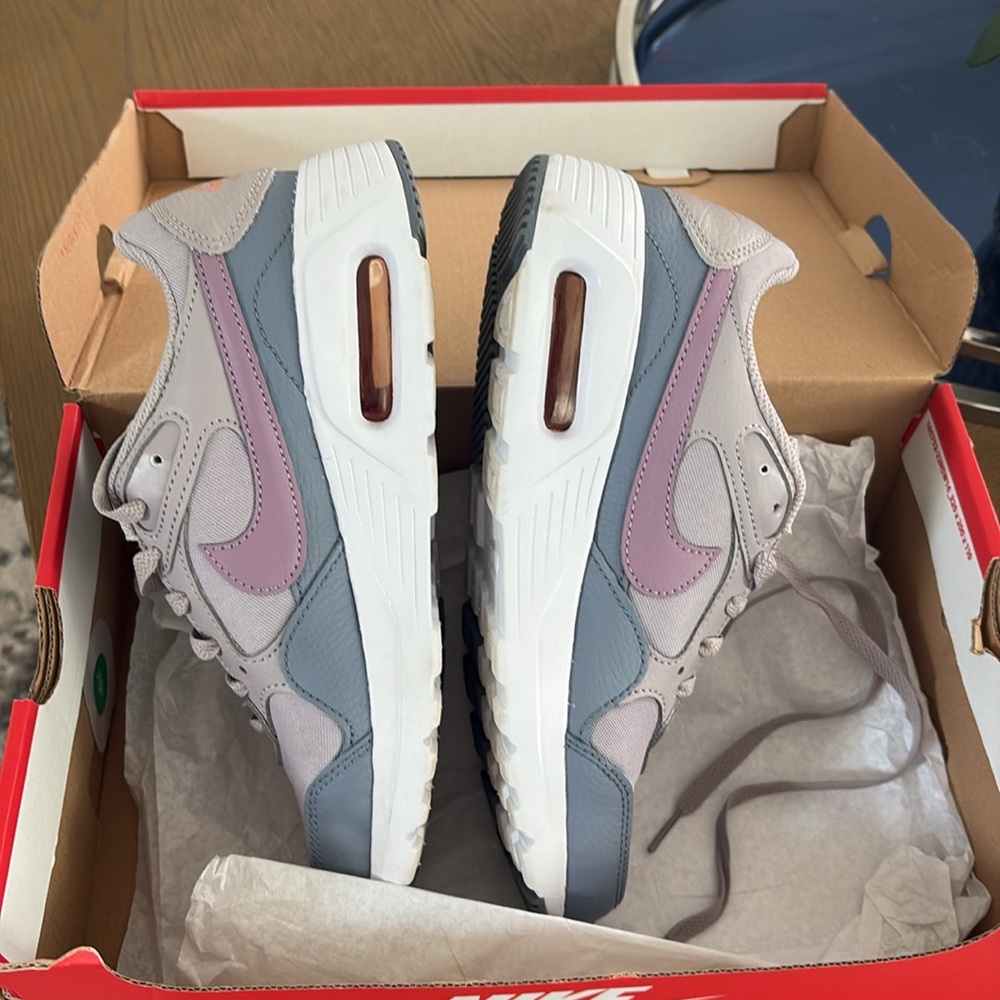 Nike Women's Air Max SC Amethyst Ash Sneakers - Picture 3 of 6